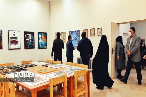 افتتاح نمایشگاه هنری «طلیعه فجر» در شهرستان قرچک