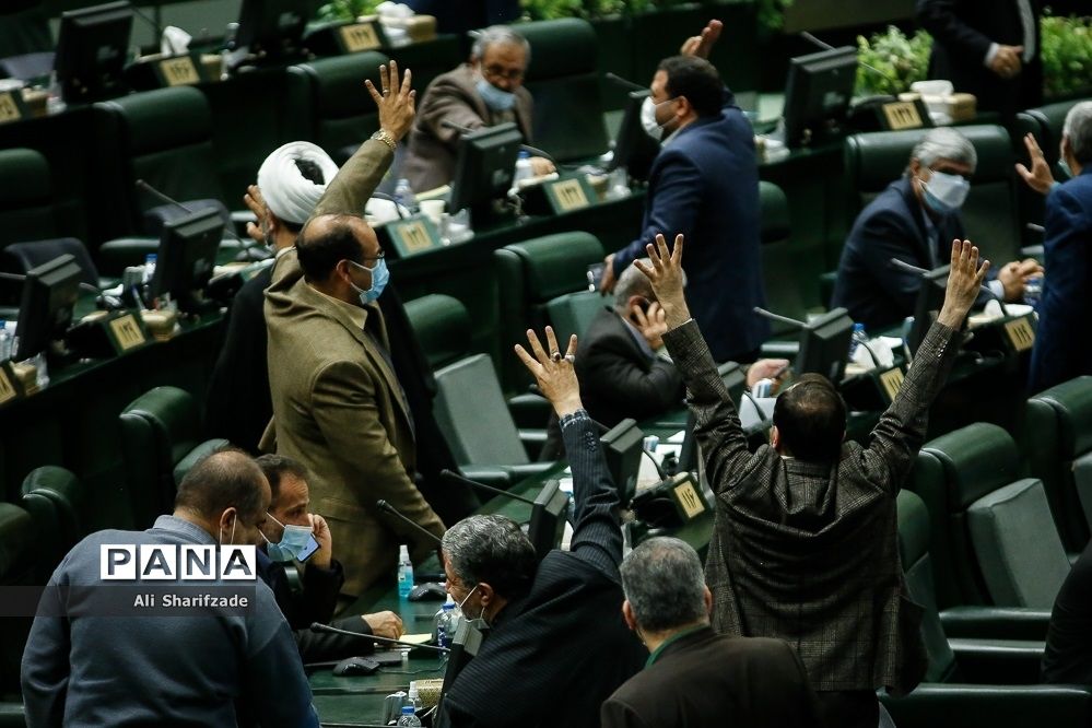 تصویب کلیات لایحه تامین اعتبار خرید وسایل حفاظتی جزیره خارک