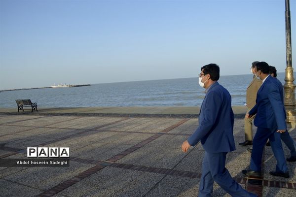 همایش پیاده‌روی همکاران فرهنگی در بوشهر