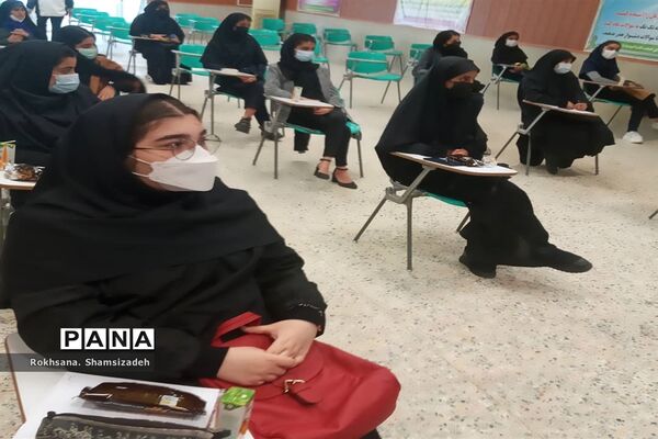 برگزاری همایش مشاوره انگیزشی ویژه دانش‌آموزان دختر در امیدیه