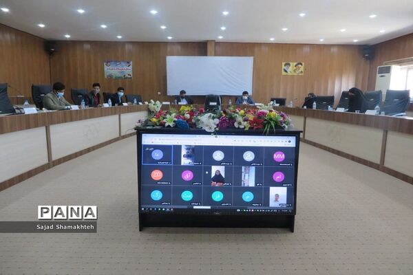 جلسه  مجمع نخبگان نوجوان و دانش‌آموزی  استان بوشهر