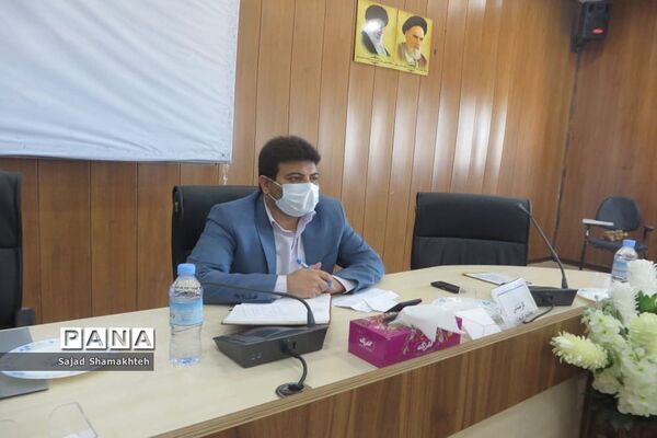 جلسه  مجمع نخبگان نوجوان و دانش‌آموزی  استان بوشهر