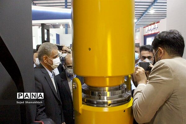 افتتاح نمایشگاه تخصصی صنعت نفت در اهواز