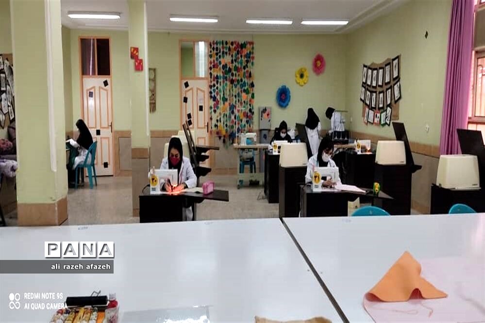 افتتاح نمایشگاه هنرهای دستی و تجسمی دانش‌آموزان در اندیمشک