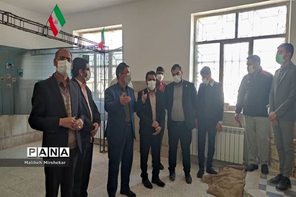 افتتاح نمایشگاه «مدرسه انقلاب» در زابل