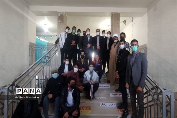 افتتاح نمایشگاه «مدرسه انقلاب» در زابل