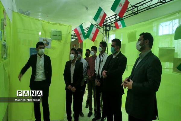 افتتاح نمایشگاه «مدرسه انقلاب» در زابل