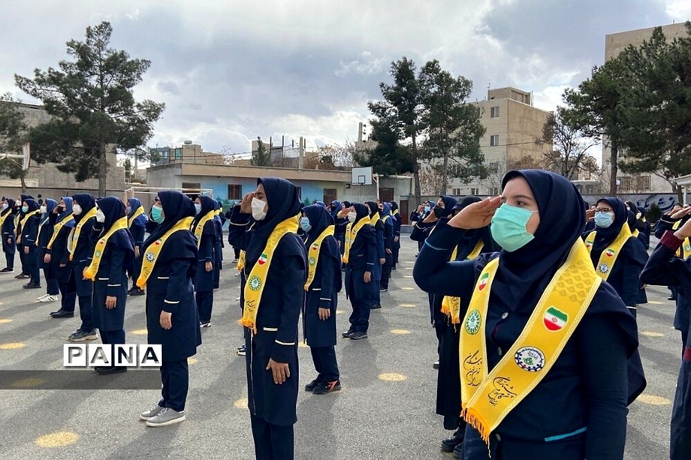 بله‌خوانی و دست‌های تشویقی پیشتازان سیستان و بلوچستان/فیلم