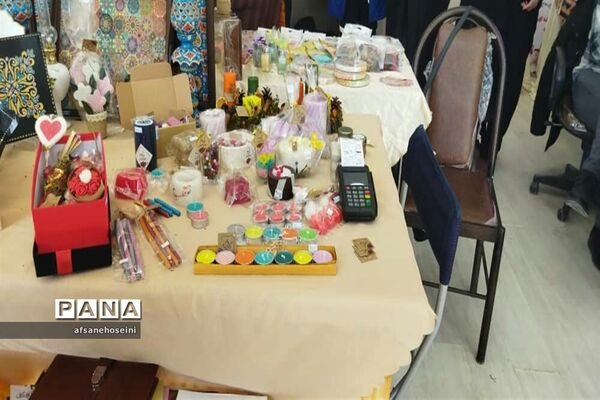 برپایی نمایشگاه توانمندی‌ها و دستاوردهای بانوان در فیروزکوه