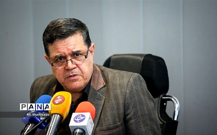 انقلاب ایران، واکنشی غیرتمندانه، دینی و مردمی بر علیه نظام سلطه بود