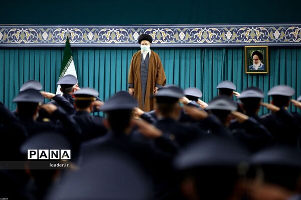 دیدار فرماندهان و کارکنان نیروی هوایی و پدافند هوایی ارتش با رهبر انقلاب