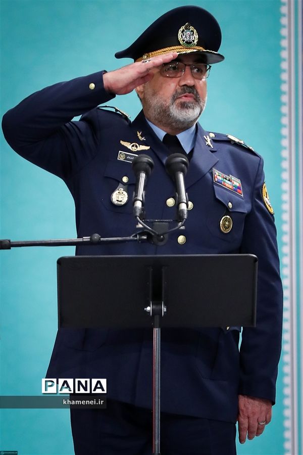 دیدار فرماندهان و کارکنان نیروی هوایی و پدافند هوایی ارتش با رهبر انقلاب