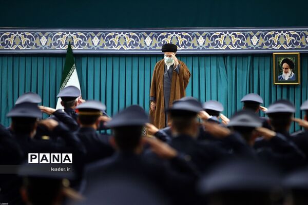 دیدار فرماندهان و کارکنان نیروی هوایی و پدافند هوایی ارتش با رهبر انقلاب
