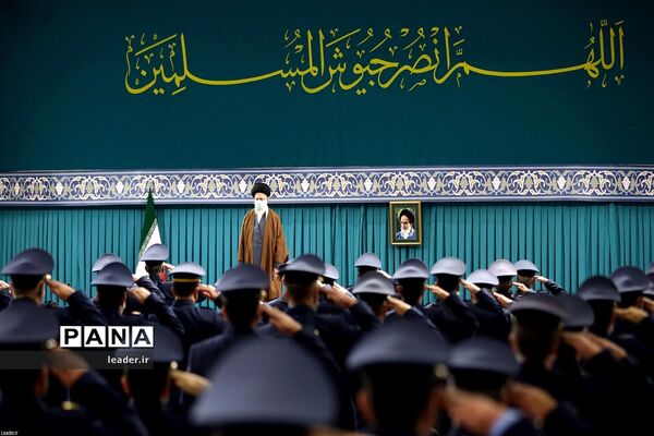 دیدار فرماندهان و کارکنان نیروی هوایی و پدافند هوایی ارتش با رهبر انقلاب
