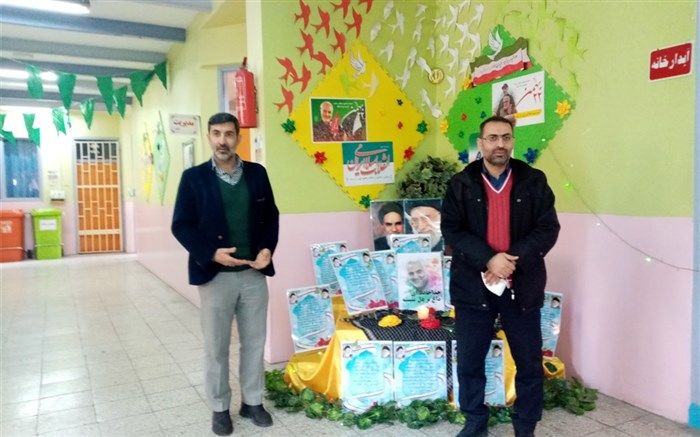 دانش‌آموزان فعال در مراسم‌های فرهنگی، نقش‌آفرینان آینده انقلاب هستند