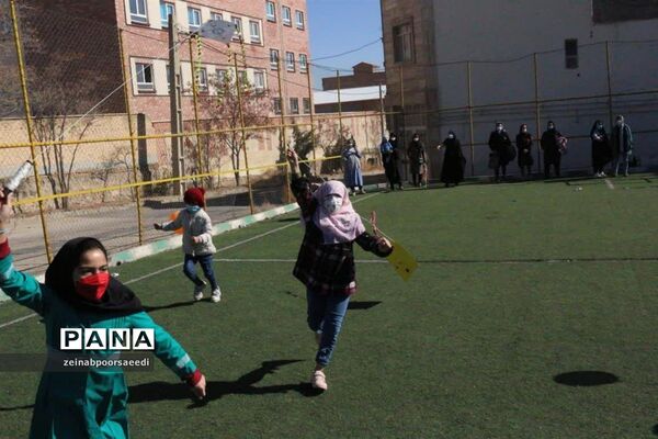 جشنواره پرواز بادبادک‌ها در فیروزکوه