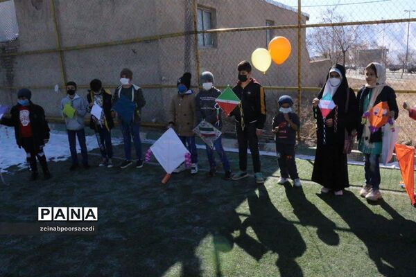 جشنواره پرواز بادبادک‌ها در فیروزکوه