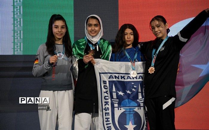 کسب مدال طلا توسط دانش‌آموز منطقه یک در مسابقات آزاد بین المللی G2 تکواندو ترکیه