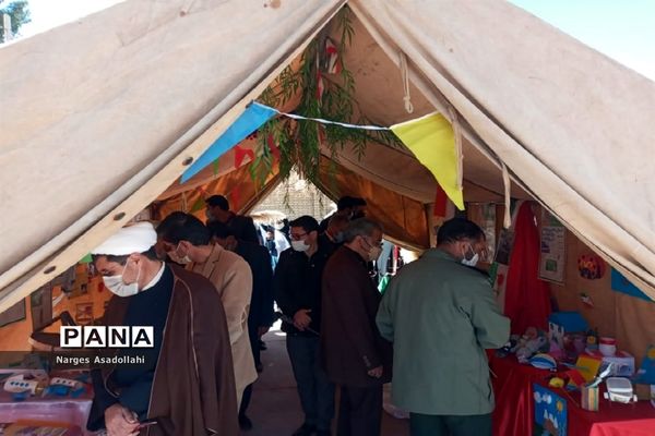 افتتاح نمایشگاه دستاوردهای انقلاب درشهرستان قاین
