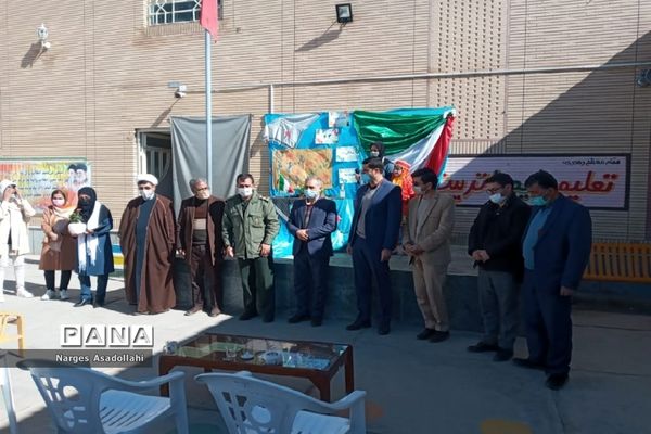 افتتاح نمایشگاه دستاوردهای انقلاب درشهرستان قاین