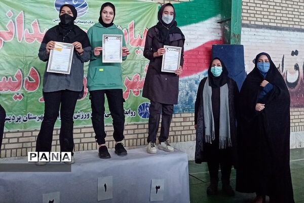 برگزاری مسابقات دو و میدانی دختران در شهرستان پردیس
