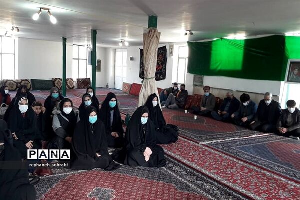 مراسم گرامیداشت دهه فجر در مسجد اتابک شهر آبسرد