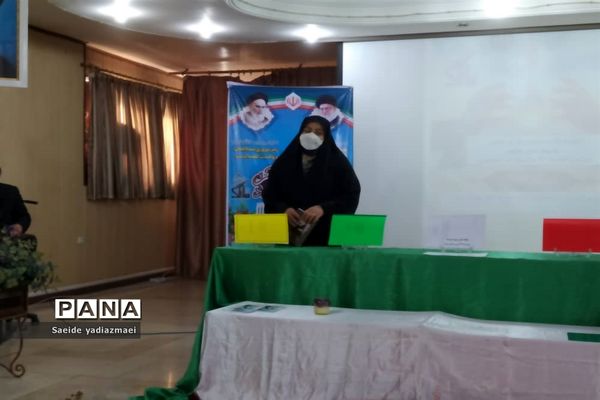 برپایی نمایشگاه مخترعان و نخبگان بسیجی منطقه ۱۵