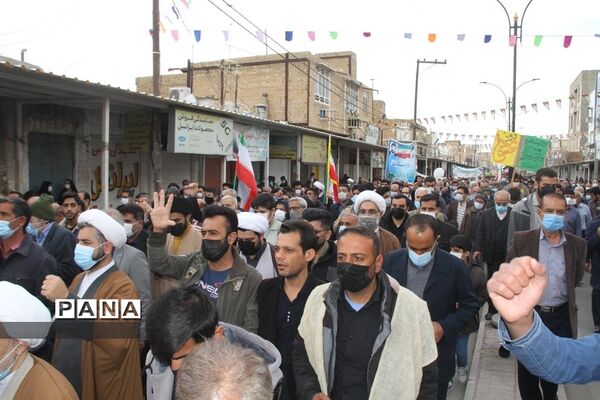 حضور پرشور دانش‌آموزان و فرهنگیان بهبهانی در راهپیمایی یوم الله 22 بهمن ماه