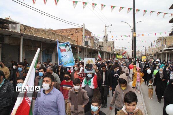 حضور پرشور دانش‌آموزان و فرهنگیان بهبهانی در راهپیمایی یوم الله 22 بهمن ماه