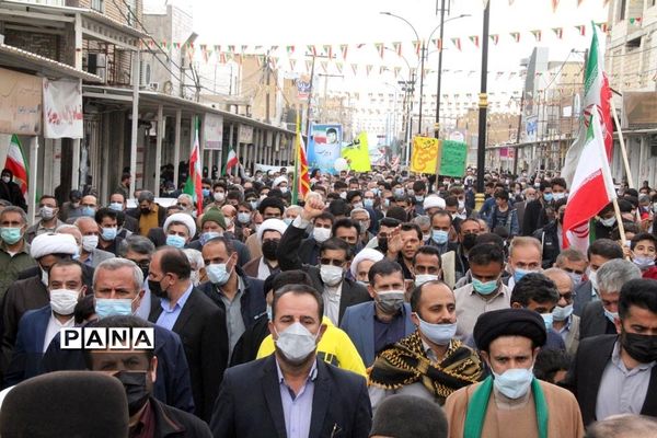 حضور پرشور دانش‌آموزان و فرهنگیان بهبهانی در راهپیمایی یوم الله 22 بهمن ماه