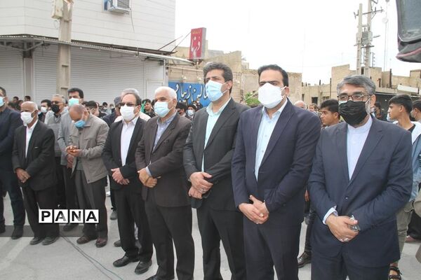 حضور پرشور دانش‌آموزان و فرهنگیان بهبهانی در راهپیمایی یوم الله 22 بهمن ماه