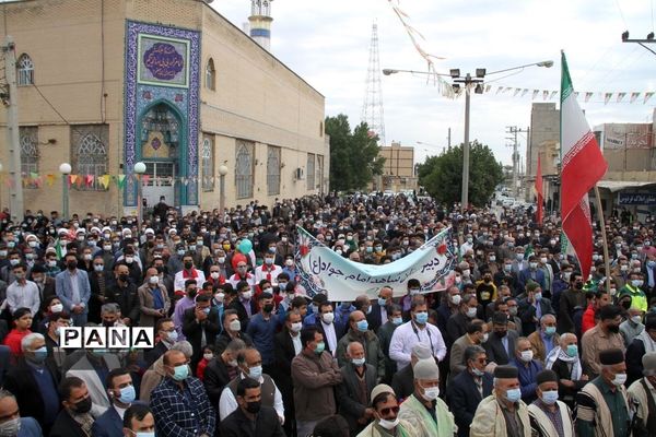 حضور پرشور دانش‌آموزان و فرهنگیان بهبهانی در راهپیمایی یوم الله 22 بهمن ماه