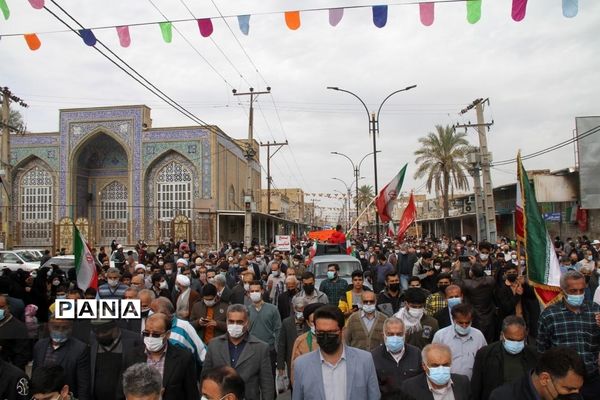 حضور پرشور دانش‌آموزان و فرهنگیان بهبهانی در راهپیمایی یوم الله 22 بهمن ماه