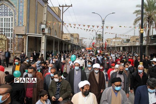 حضور پرشور دانش‌آموزان و فرهنگیان بهبهانی در راهپیمایی یوم الله 22 بهمن ماه