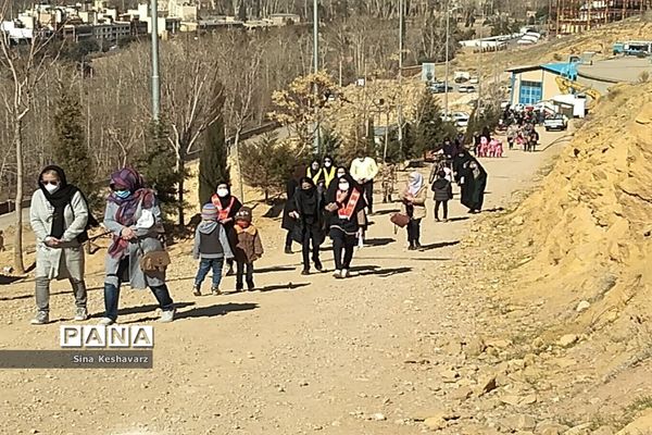 اجرای طرح مشارکتی زاگرس سبز با حضور مربیان و دانش‌آموزان پیشتاز سازمان دانش‌آموزی فارس