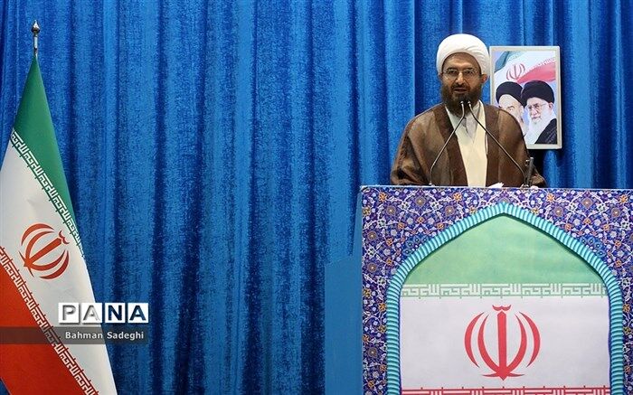 نماز جمعه یکی از بزرگترین دستاوردهای انقلاب اسلامی است