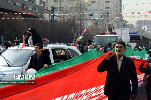راهپیمایی خودروی 22 بهمن در مشهد مقدس