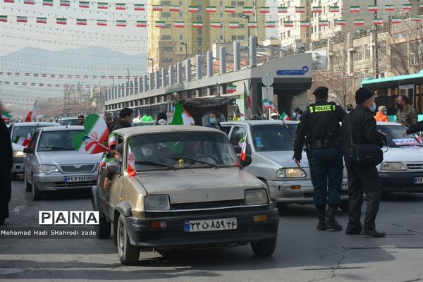 راهپیمایی خودروی 22 بهمن در مشهد مقدس