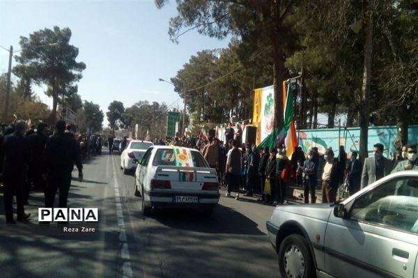 راهپیمایی خودرویی و موتوری جشن پیروزی انقلاب در کاشمر