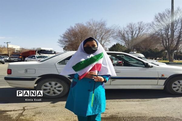 راهپیمایی باشکوه مردم شهرستان آباده درجشن پیروزی انقلاب