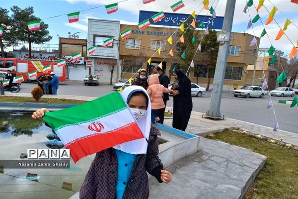 راهپیمایی باشکوه مردم شهرستان آباده درجشن پیروزی انقلاب