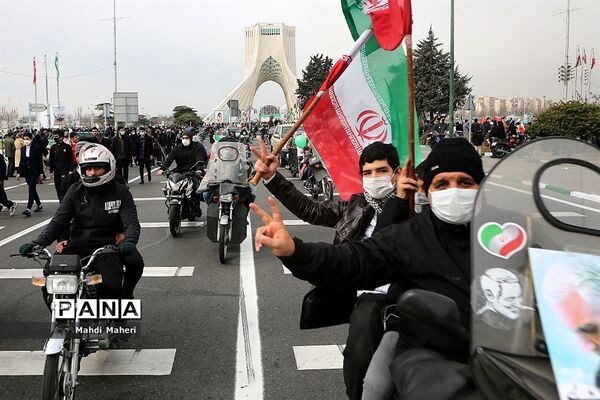 راهپیمایی یوم الله ۲۲ بهمن در تهران
