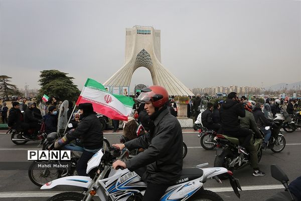 راهپیمایی یوم الله ۲۲ بهمن در تهران