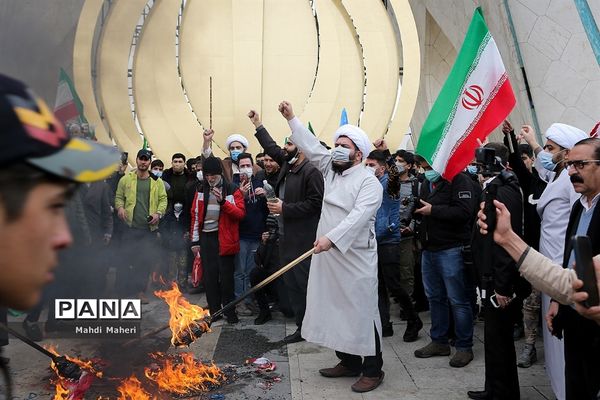 راهپیمایی یوم الله ۲۲ بهمن در تهران