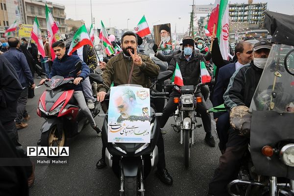 راهپیمایی یوم الله ۲۲ بهمن در تهران