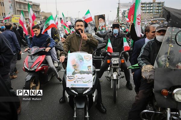 راهپیمایی یوم الله ۲۲ بهمن در تهران