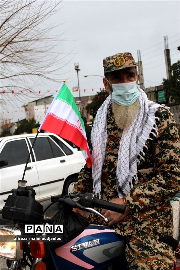راهپیمایی خودرویی و موتوری ۲۲ بهمن در شهرستان گلوگاه