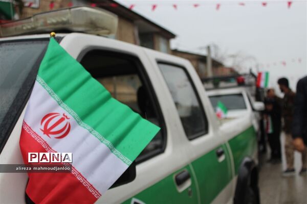 راهپیمایی خودرویی و موتوری ۲۲ بهمن در شهرستان گلوگاه