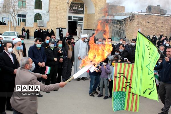 برگزاری راهپیمایی۲۲ بهمن در بام و‌صفی آباد