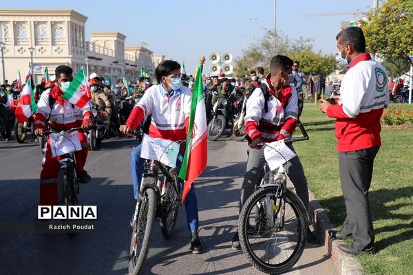 حضور پر شور مردم هرمزگان در راهپیمایی 22 بهمن 1400